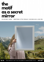 The motif as a secret mirror